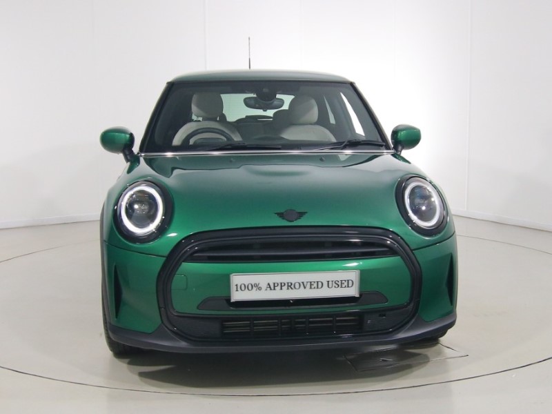 2024 (24) MINI HATCHBACK 1.5 Cooper Exclusive 3dr 5595416