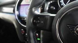 2024 (24) MINI HATCHBACK 1.5 Cooper Exclusive 3dr 5595393