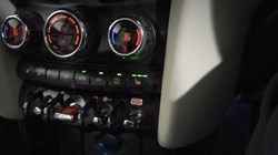 2024 (24) MINI HATCHBACK 1.5 Cooper Exclusive 3dr 5595399