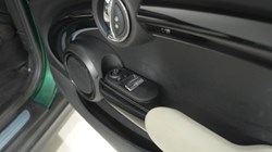 2024 (24) MINI HATCHBACK 1.5 Cooper Exclusive 3dr 5595384