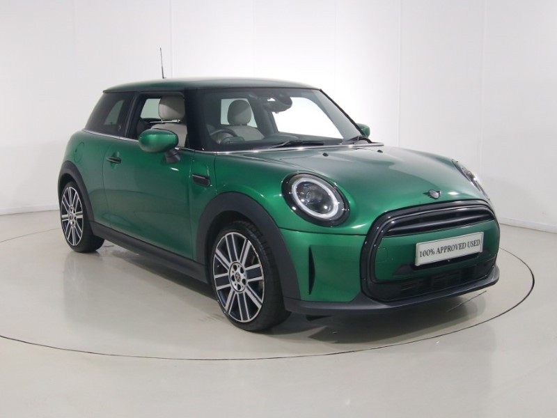 2024 (24) MINI HATCHBACK 1.5 Cooper Exclusive 3dr