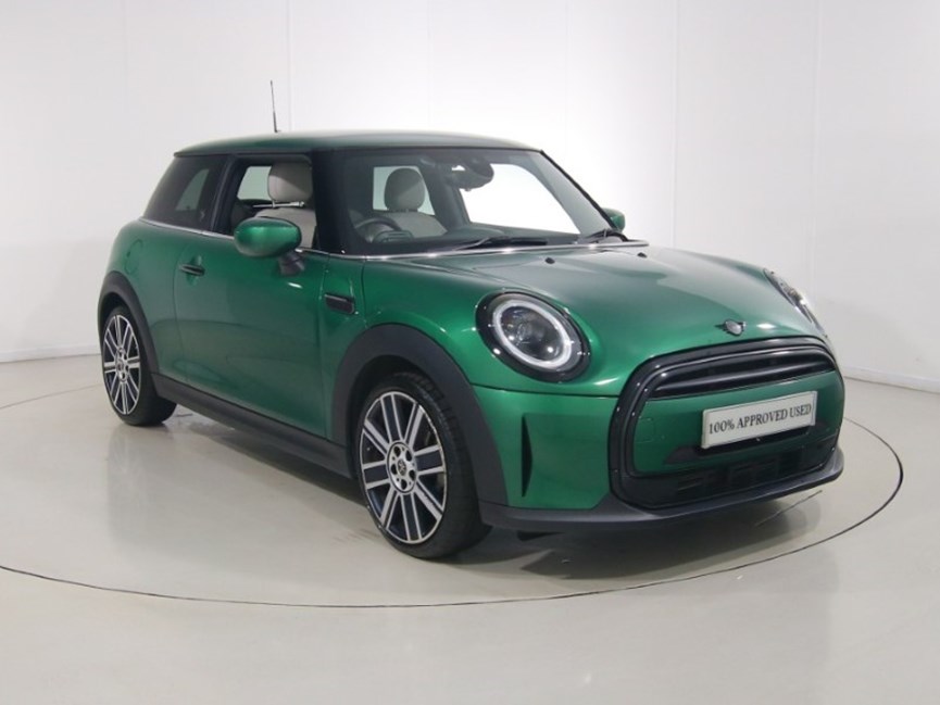 2024 (24) MINI HATCHBACK 1.5 Cooper Exclusive 3dr