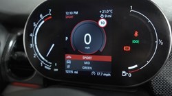 2024 (24) MINI HATCHBACK 1.5 Cooper Exclusive 3dr 5595409