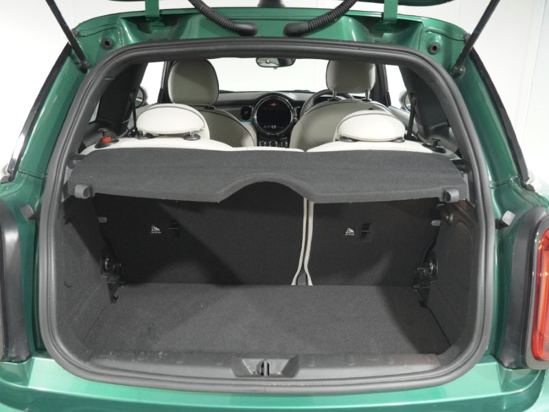 2024 (24) MINI HATCHBACK 1.5 Cooper Exclusive 3dr 5595372