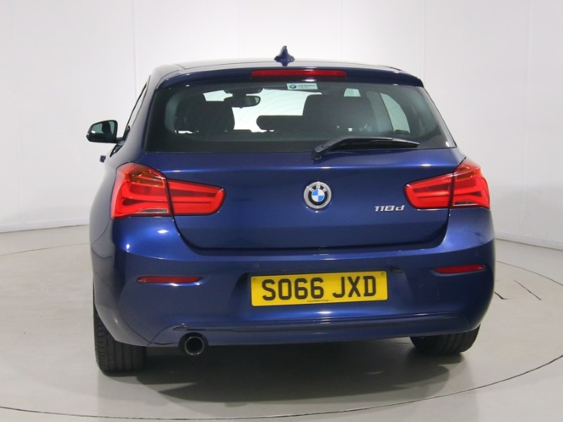 2016 (66) BMW 1 SERIES 118d Sport 3dr [Nav] 5611758