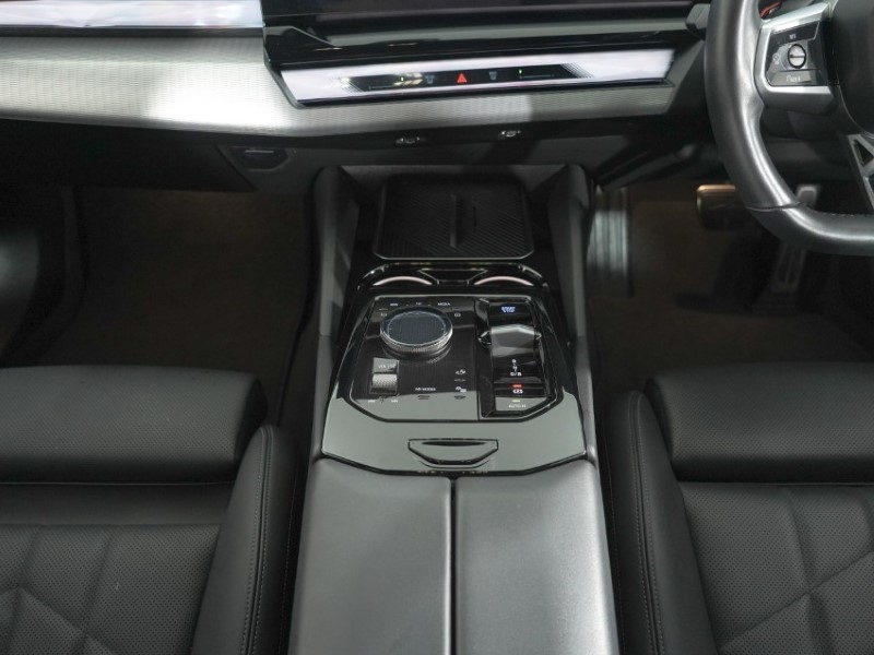 2024 (24) BMW I5 250kW eDrive40 M Sport 84kWh 4dr Auto 5598480