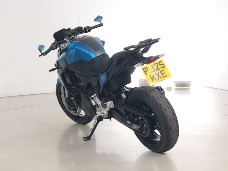 2025 (25) BMW Motorrad F900 R (20MY) 5604953