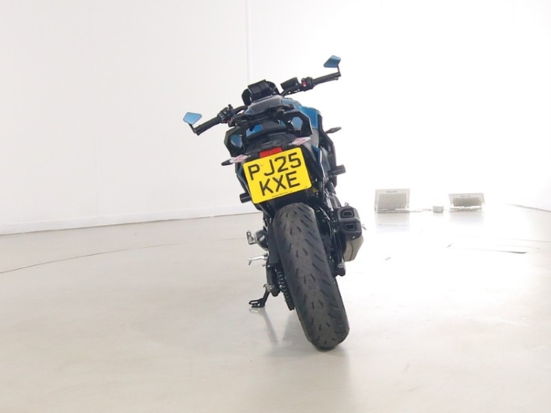 2025 (25) BMW Motorrad F900 R (20MY) 5604954