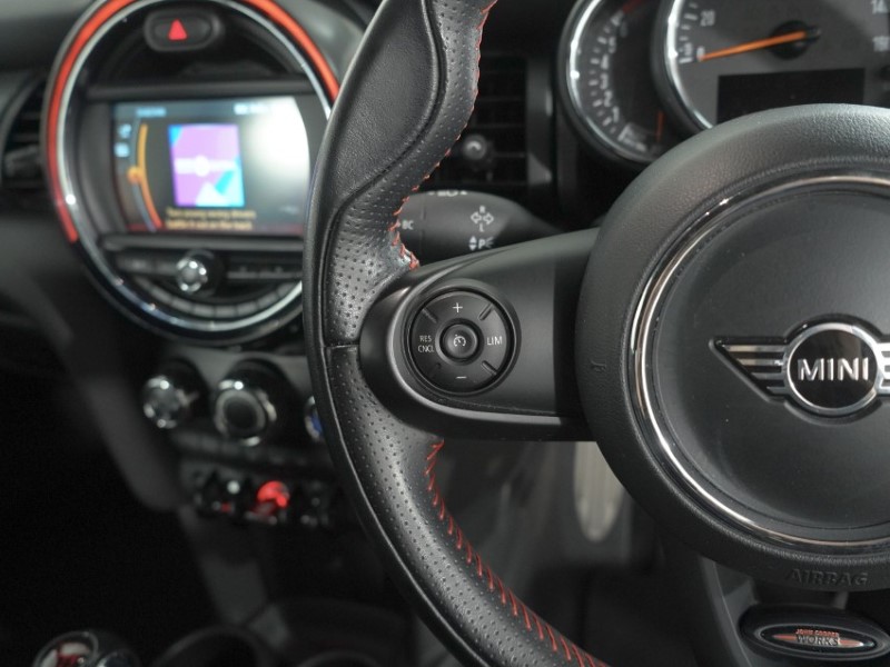 2018 (68) MINI HATCHBACK 1.5 Cooper Sport II 3dr 5651203