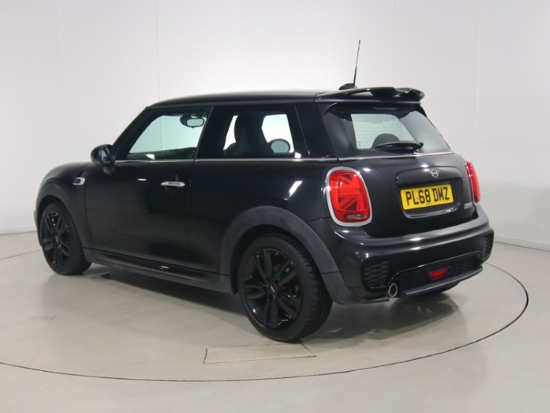 2018 (68) MINI HATCHBACK 1.5 Cooper Sport II 3dr 1