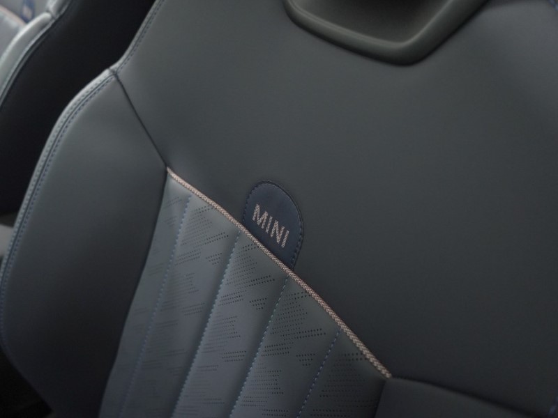 2025 (25) MINI COOPER 2.0 S Exclusive 3dr Auto 5626033