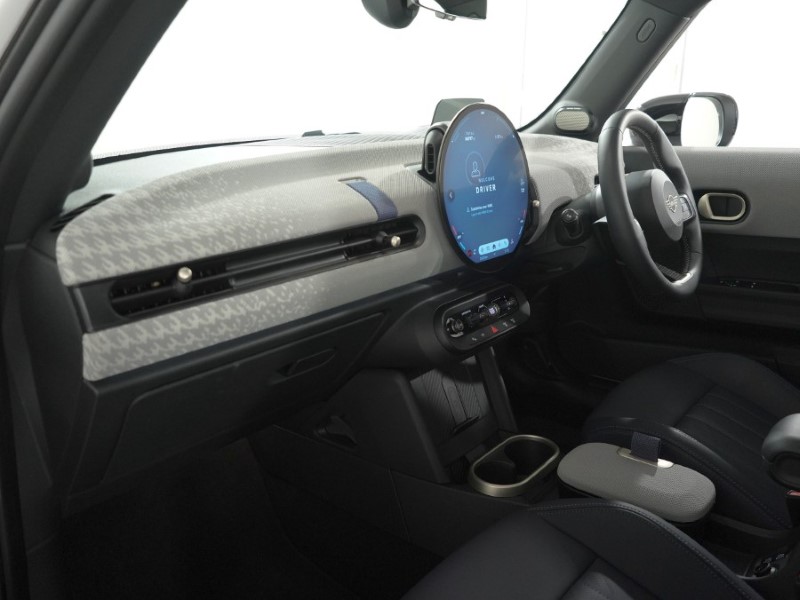 2025 (25) MINI COOPER 2.0 S Exclusive 3dr Auto 5626032