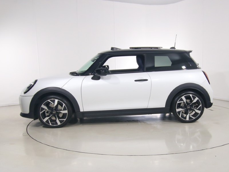 2025 (25) MINI COOPER 2.0 S Exclusive 3dr Auto 5626086