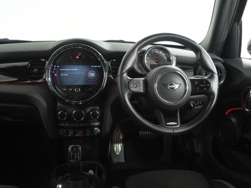 2021 (21) MINI HATCHBACK 1.5 Cooper Sport 5dr Auto 5611231