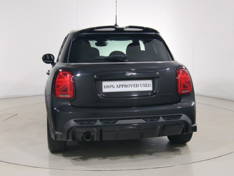 2021 (21) MINI HATCHBACK 1.5 Cooper Sport 5dr Auto 5611279