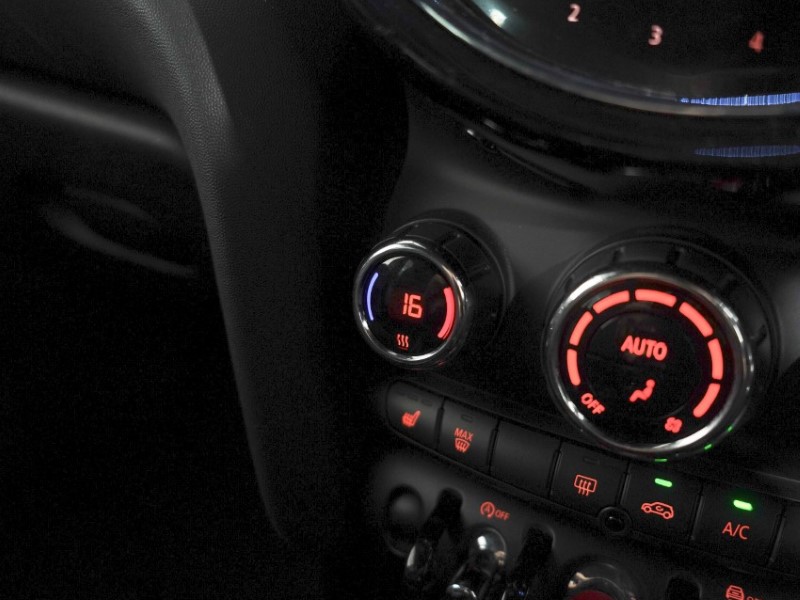 2021 (21) MINI HATCHBACK 1.5 Cooper Sport 5dr Auto 5611267