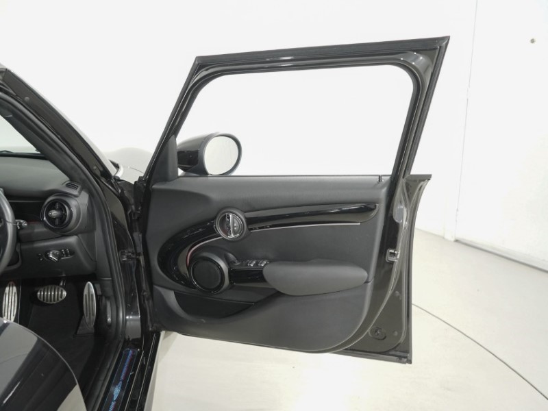 2021 (21) MINI HATCHBACK 1.5 Cooper Sport 5dr Auto 5611242