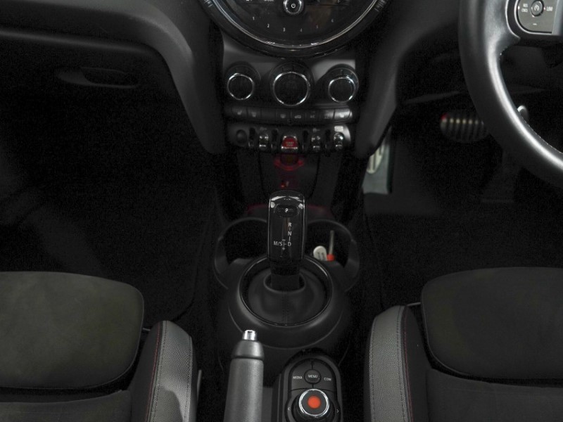 2021 (21) MINI HATCHBACK 1.5 Cooper Sport 5dr Auto 5611233