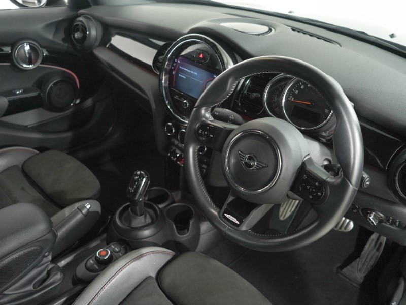 2021 (21) MINI HATCHBACK 1.5 Cooper Sport 5dr Auto 5611245