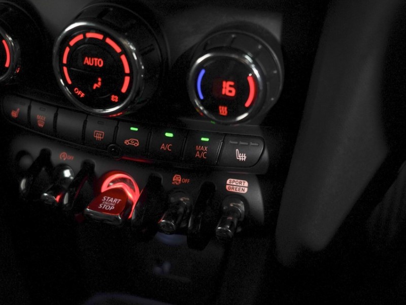 2021 (21) MINI HATCHBACK 1.5 Cooper Sport 5dr Auto 5611259