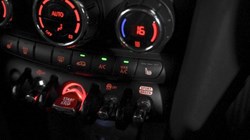 2021 (21) MINI HATCHBACK 1.5 Cooper Sport 5dr Auto 5611259