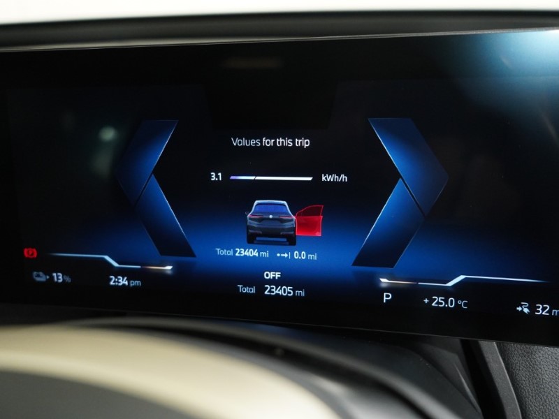 2023 (23) BMW iX 240kW xDrive40 M Sport 76.6kWh 5dr Auto 5618592