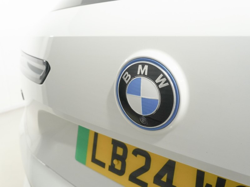 2024 (24) BMW iX 240kW xDrive40 M Sport 76.6kWh 5dr Auto 5619007