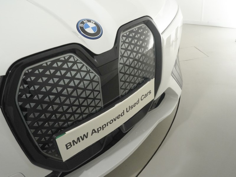 2024 (24) BMW iX 240kW xDrive40 M Sport 76.6kWh 5dr Auto 5619028