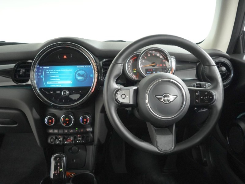 2022 (71) MINI HATCHBACK 1.5 Cooper Classic 3dr Auto 5606109