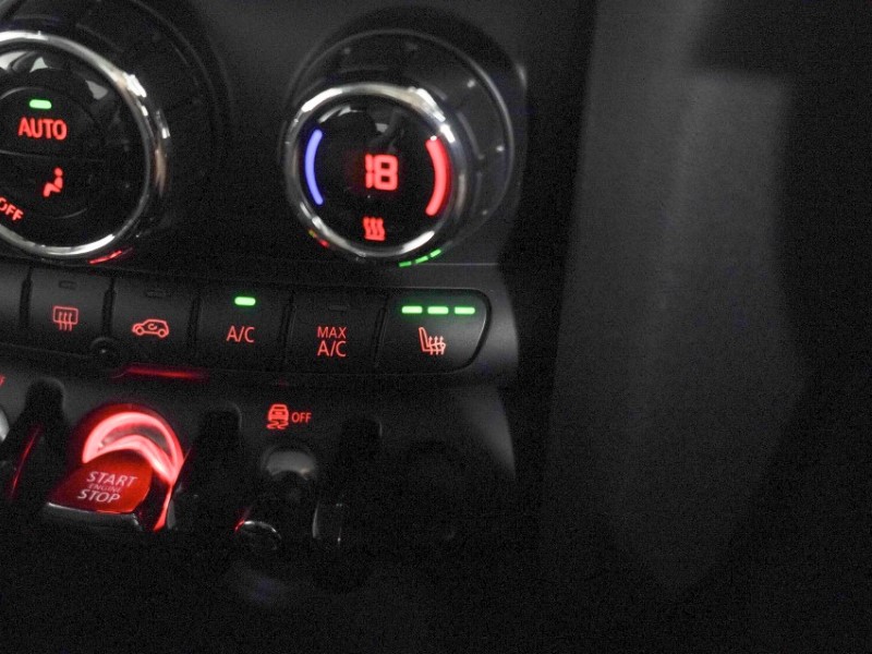 2022 (71) MINI HATCHBACK 1.5 Cooper Classic 3dr Auto 5606130