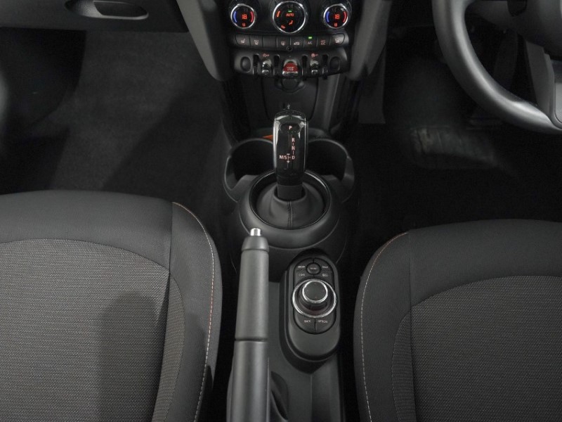 2022 (71) MINI HATCHBACK 1.5 Cooper Classic 3dr Auto 5606107