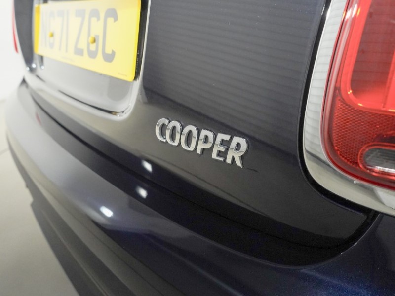 2022 (71) MINI HATCHBACK 1.5 Cooper Classic 3dr Auto 5606097