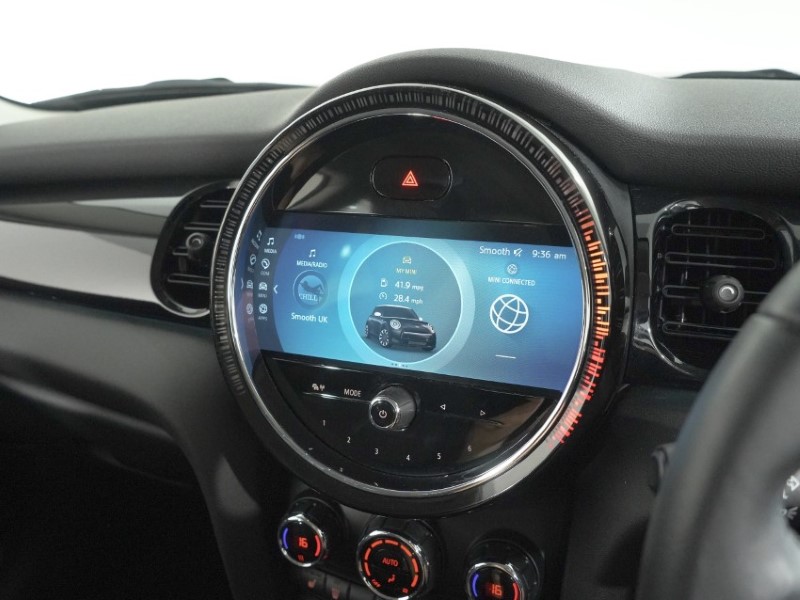 2022 (71) MINI HATCHBACK 1.5 Cooper Classic 3dr Auto 5606133