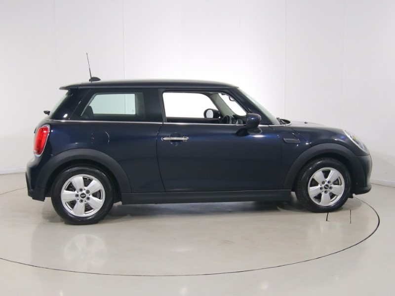 2022 (71) MINI HATCHBACK 1.5 Cooper Classic 3dr Auto 5606147