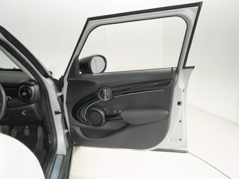 2022 (22) MINI HATCHBACK 1.5 Cooper Classic 5dr 5629698