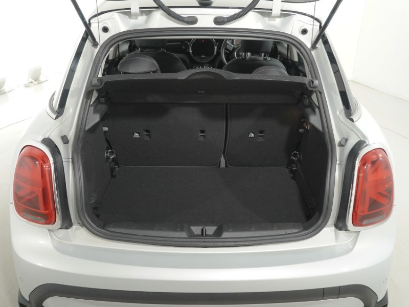 2022 (22) MINI HATCHBACK 1.5 Cooper Classic 5dr 5629679