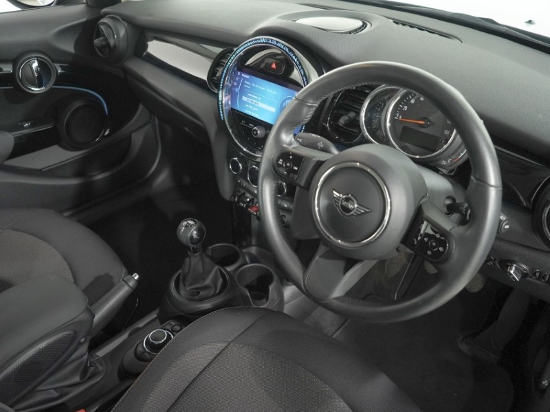 2022 (22) MINI HATCHBACK 1.5 Cooper Classic 5dr 5629701