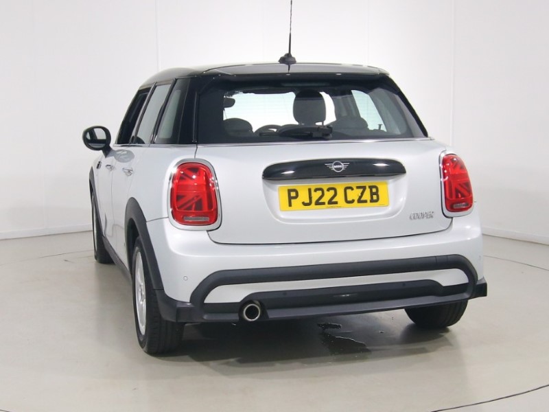 2022 (22) MINI HATCHBACK 1.5 Cooper Classic 5dr 5629729
