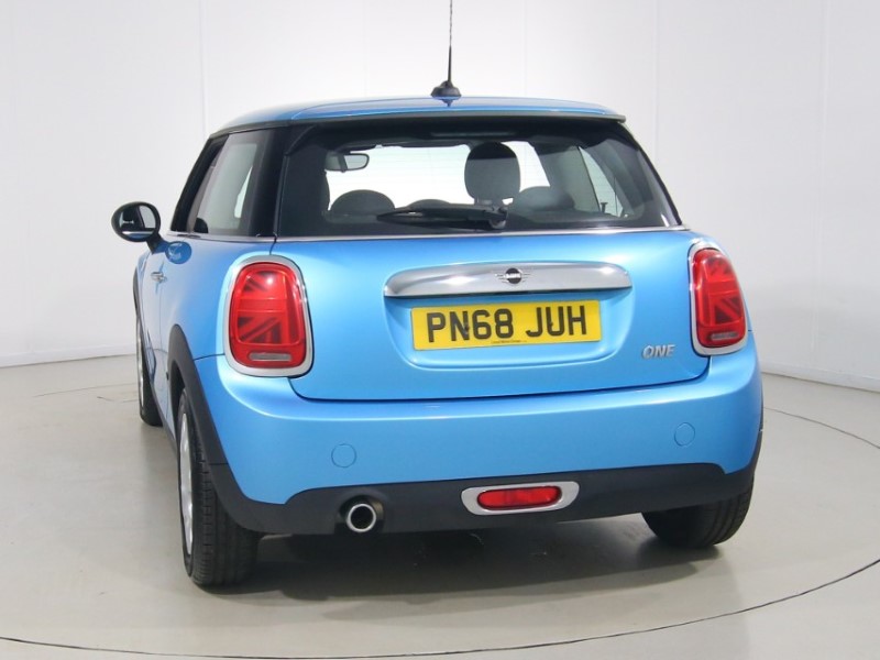 2018 (68) MINI HATCHBACK 1.5 One II 3dr Step Auto 5627953
