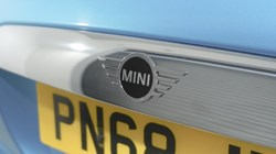 2018 (68) MINI HATCHBACK 1.5 One II 3dr Step Auto 5627905