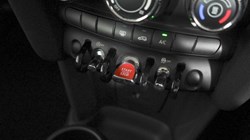 2018 (68) MINI HATCHBACK 1.5 One II 3dr Step Auto 5627947