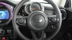 2018 (68) MINI HATCHBACK 1.5 One II 3dr Step Auto 5627913