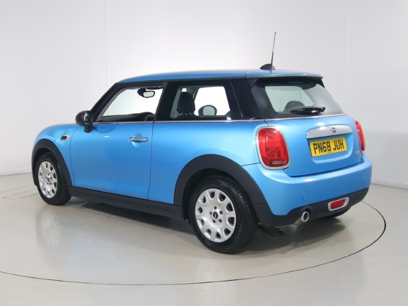 2018 (68) MINI HATCHBACK 1.5 One II 3dr Step Auto
