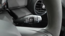 2018 (68) MINI HATCHBACK 1.5 One II 3dr Step Auto 5627937