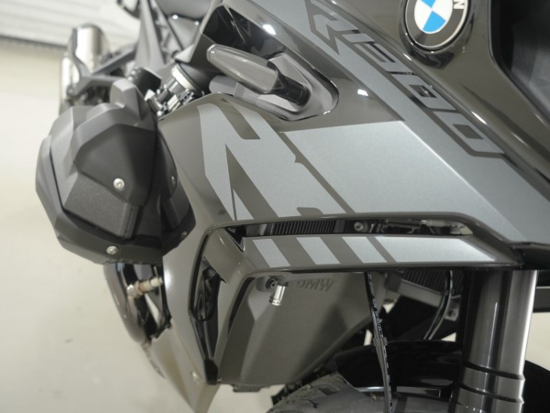 2025 (75) BMW Motorrad R1300 RS SE (25MY) 5614726