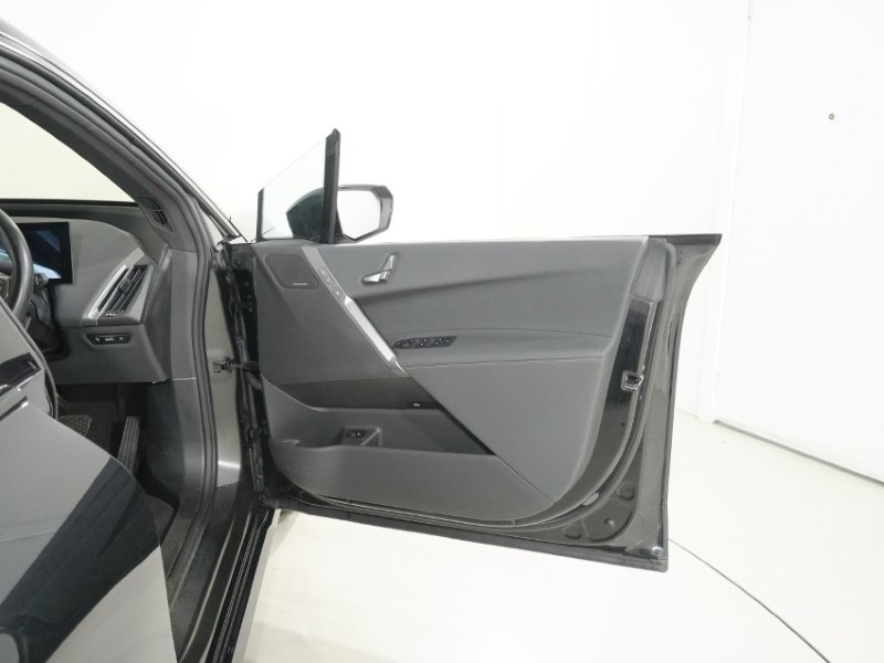 2024 (24) BMW iX 240kW xDrive40 M Sport 76.6kWh 5dr Auto 5632301