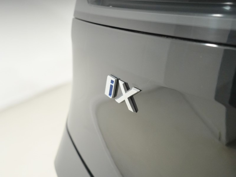 2024 (24) BMW iX 240kW xDrive40 M Sport 76.6kWh 5dr Auto 5632330