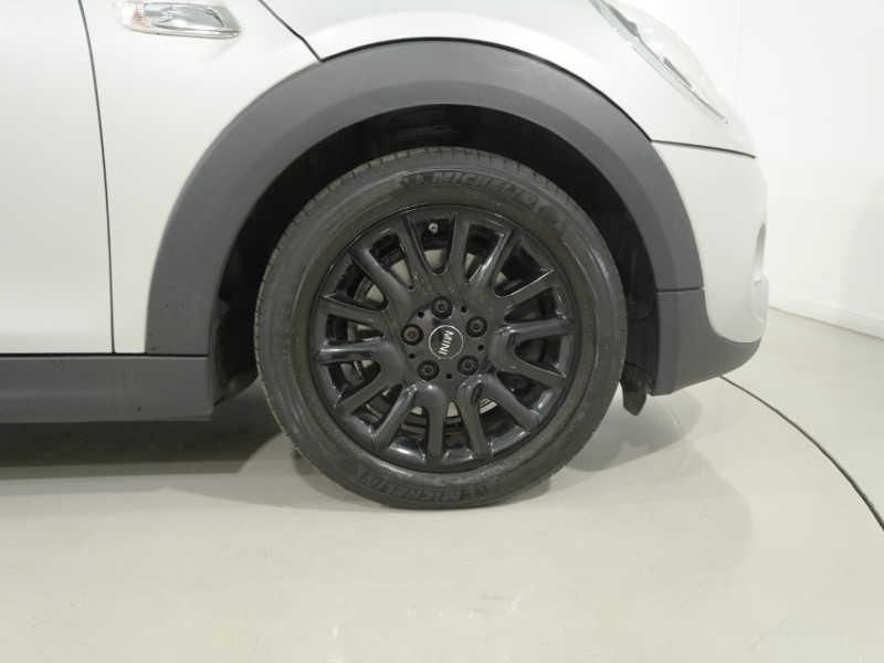 2019 (19) MINI HATCHBACK 2.0 Cooper S Classic II 5dr Auto 5641191