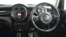 2019 (19) MINI HATCHBACK 2.0 Cooper S Classic II 5dr Auto 5641183