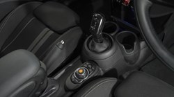 2019 (19) MINI HATCHBACK 2.0 Cooper S Classic II 5dr Auto 5641198